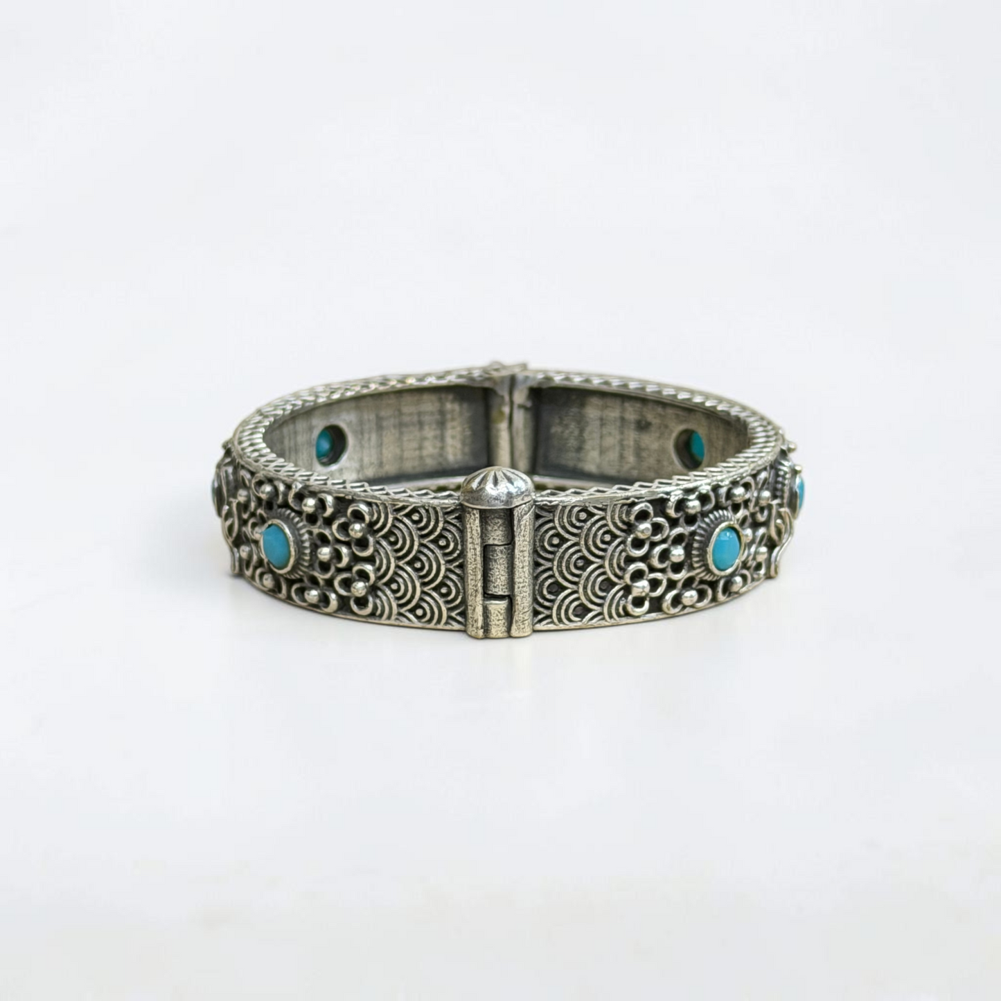 Regent Oxidised Cuff