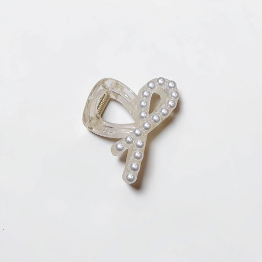 Pearl Bow Claw Clip