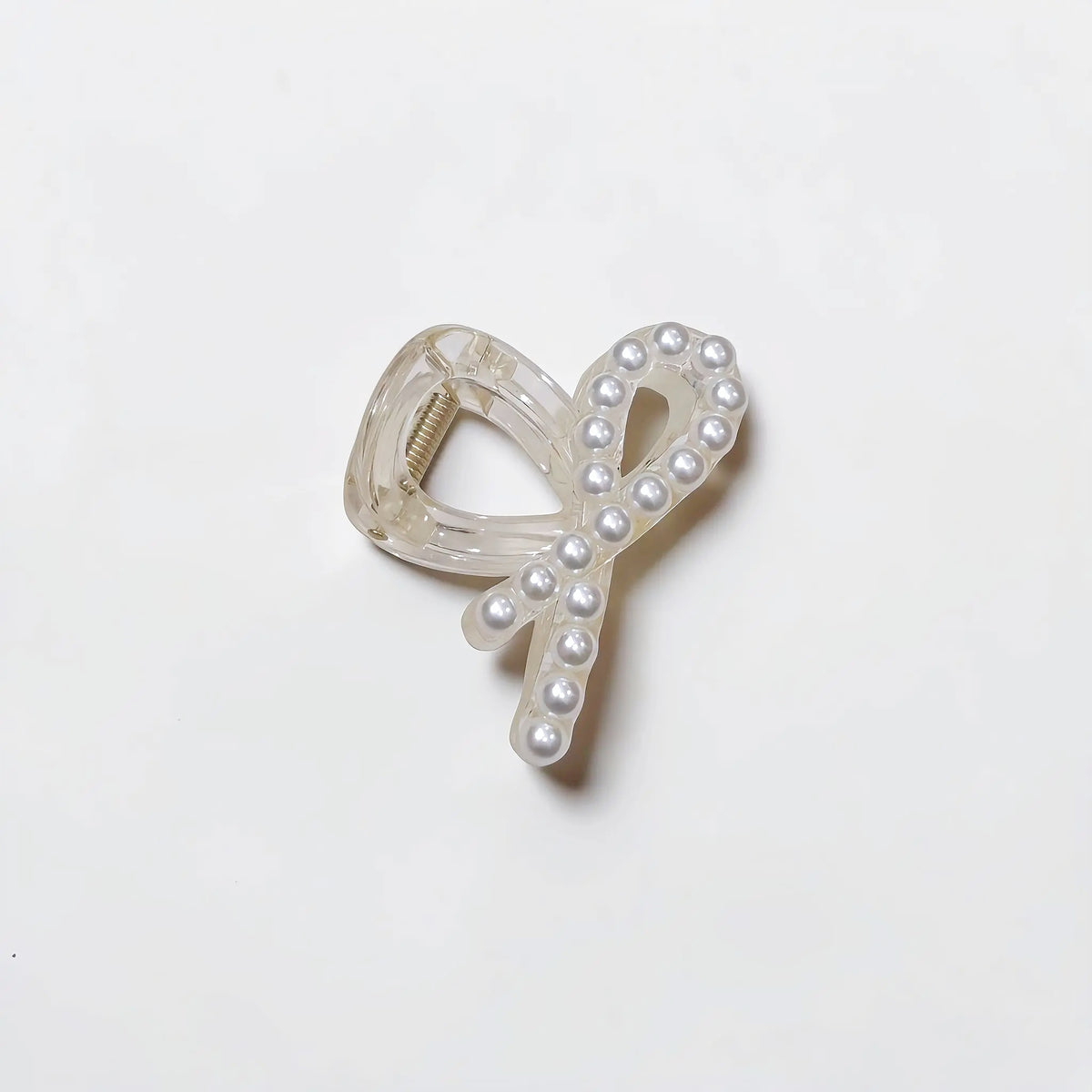 Pearl Bow Claw Clip