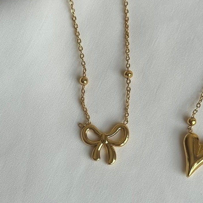 Bow Necklace