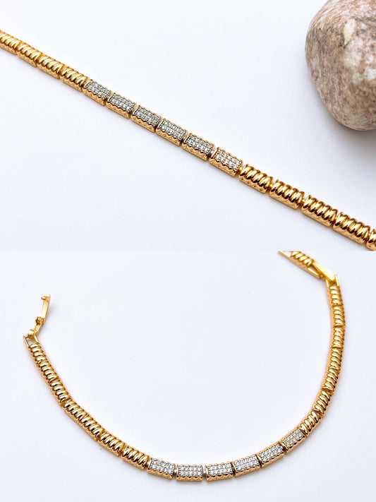 Ribbed Gold Bracelet