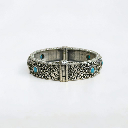 Regent Oxidised Cuff