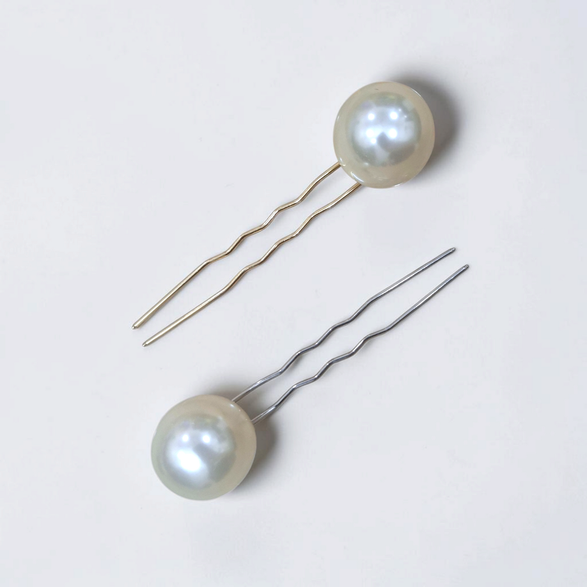 Pearl Bun Pin